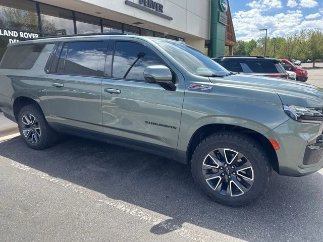 2023 Chevrolet Suburban 4WD 1500 Z71's photo