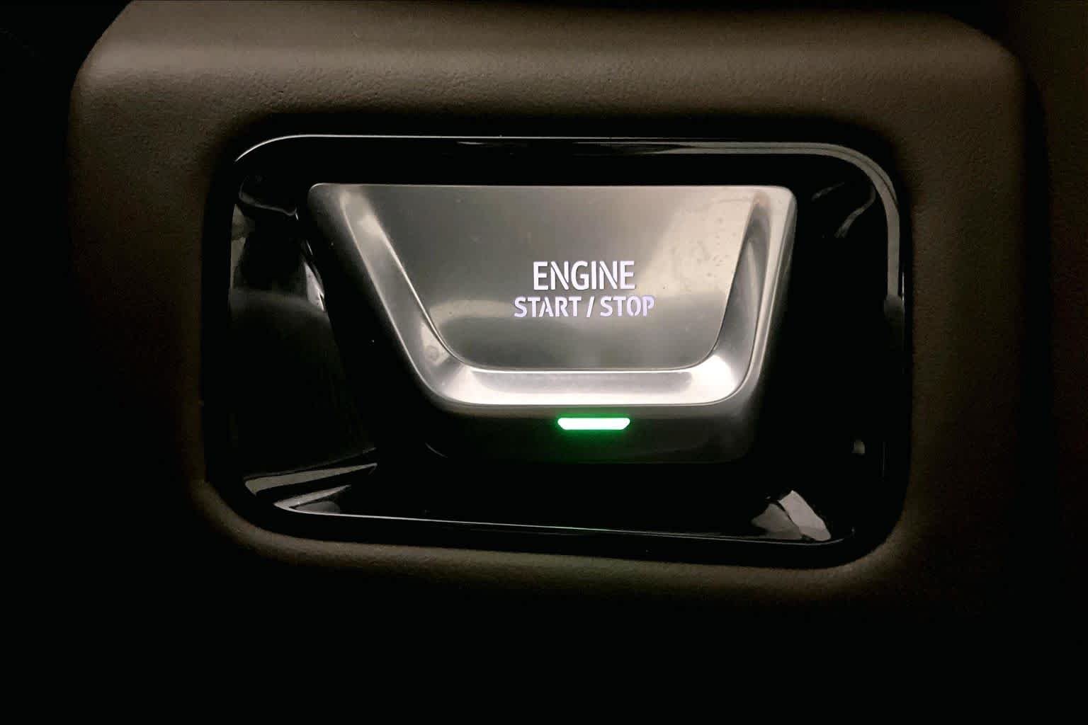 2025 GMC Yukon XL Denali Ultimate - Photo 34