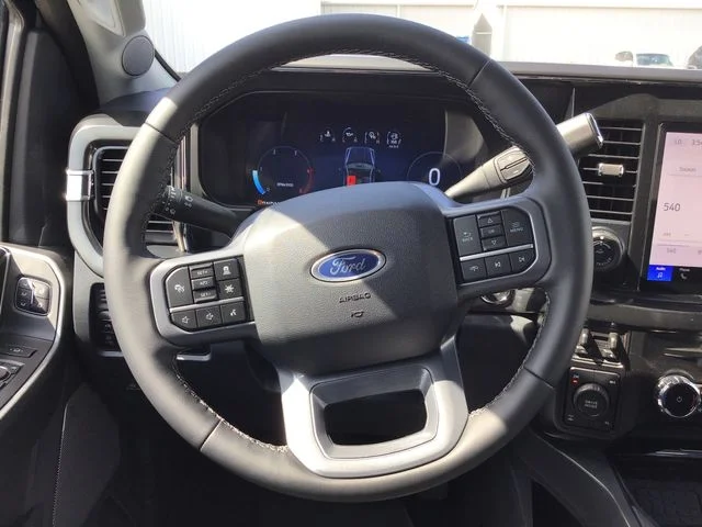 New 2026 Oxford White Ford F-250® Lariat® image 14
