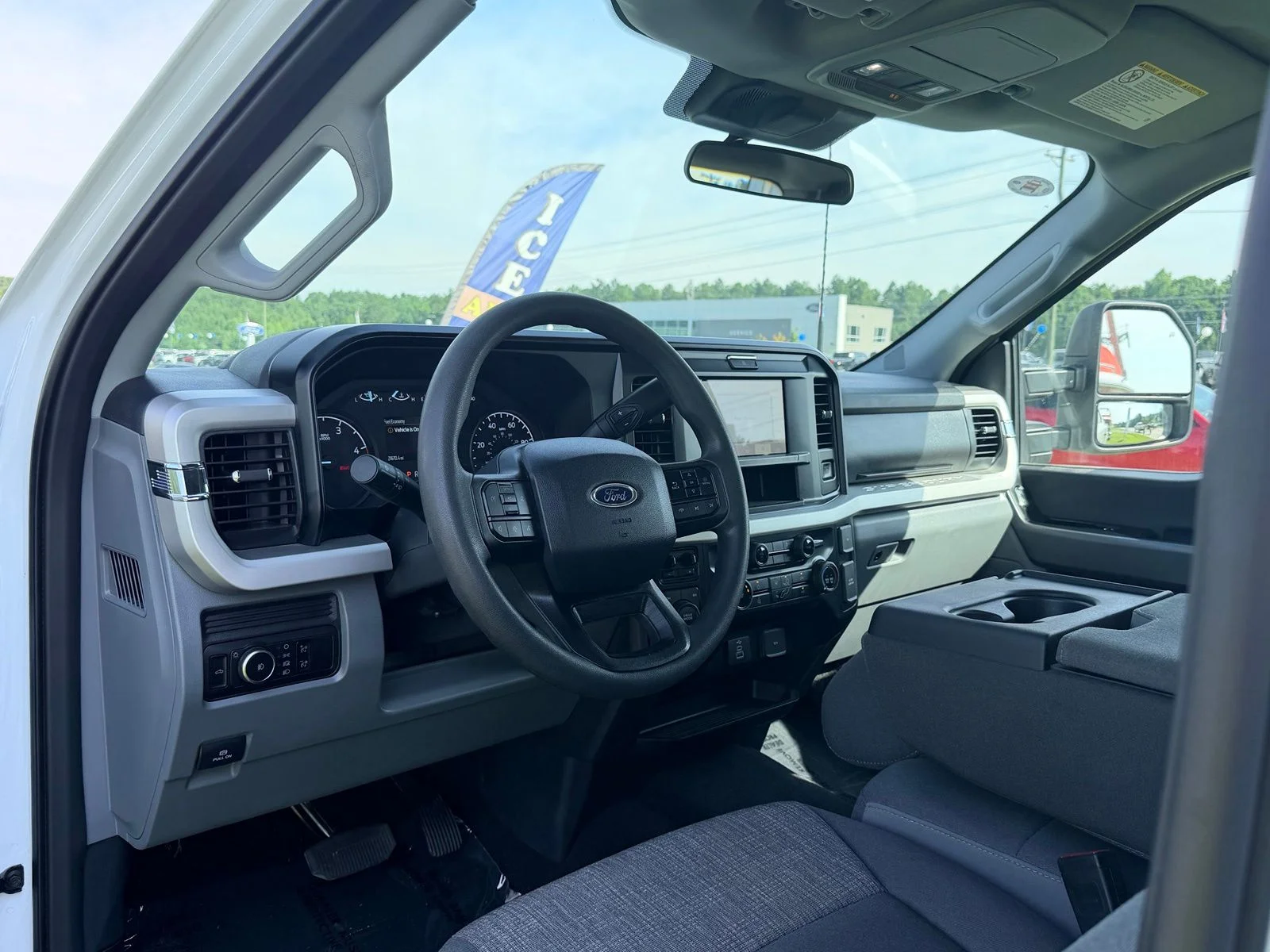 Used 2026 Oxford White Ford XLT image 12