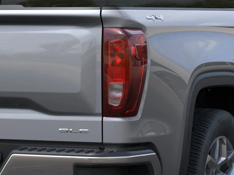 New 2026 GMC Sierra 1500 SLE 4D Crew Cab