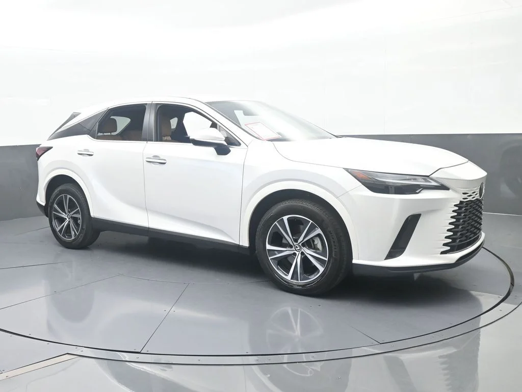 Used 2025 White Pearl Lexus 350 image 8