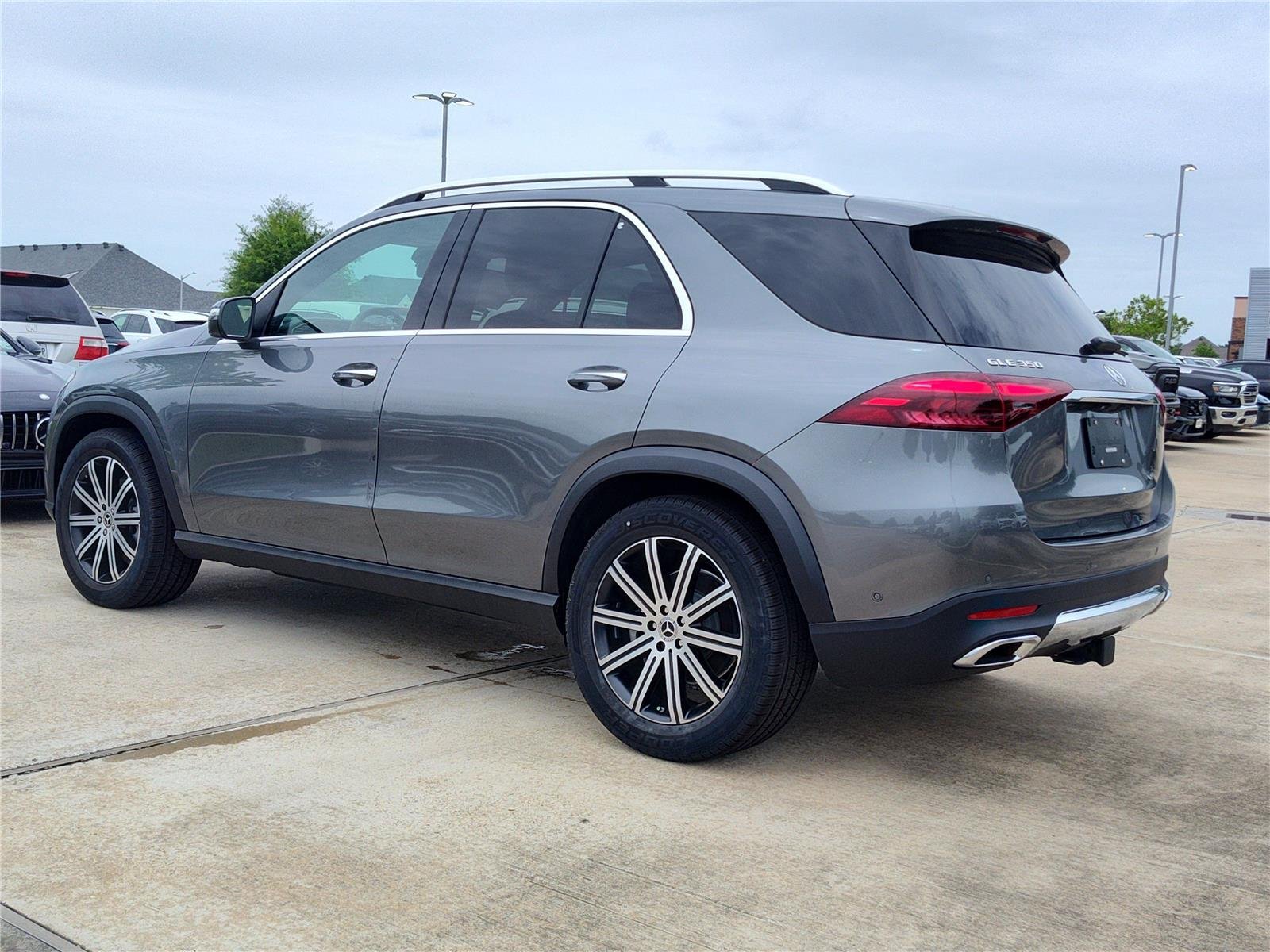 New 2026 Selenite Grey Metallic Mercedes-Benz GLE 350 image 3