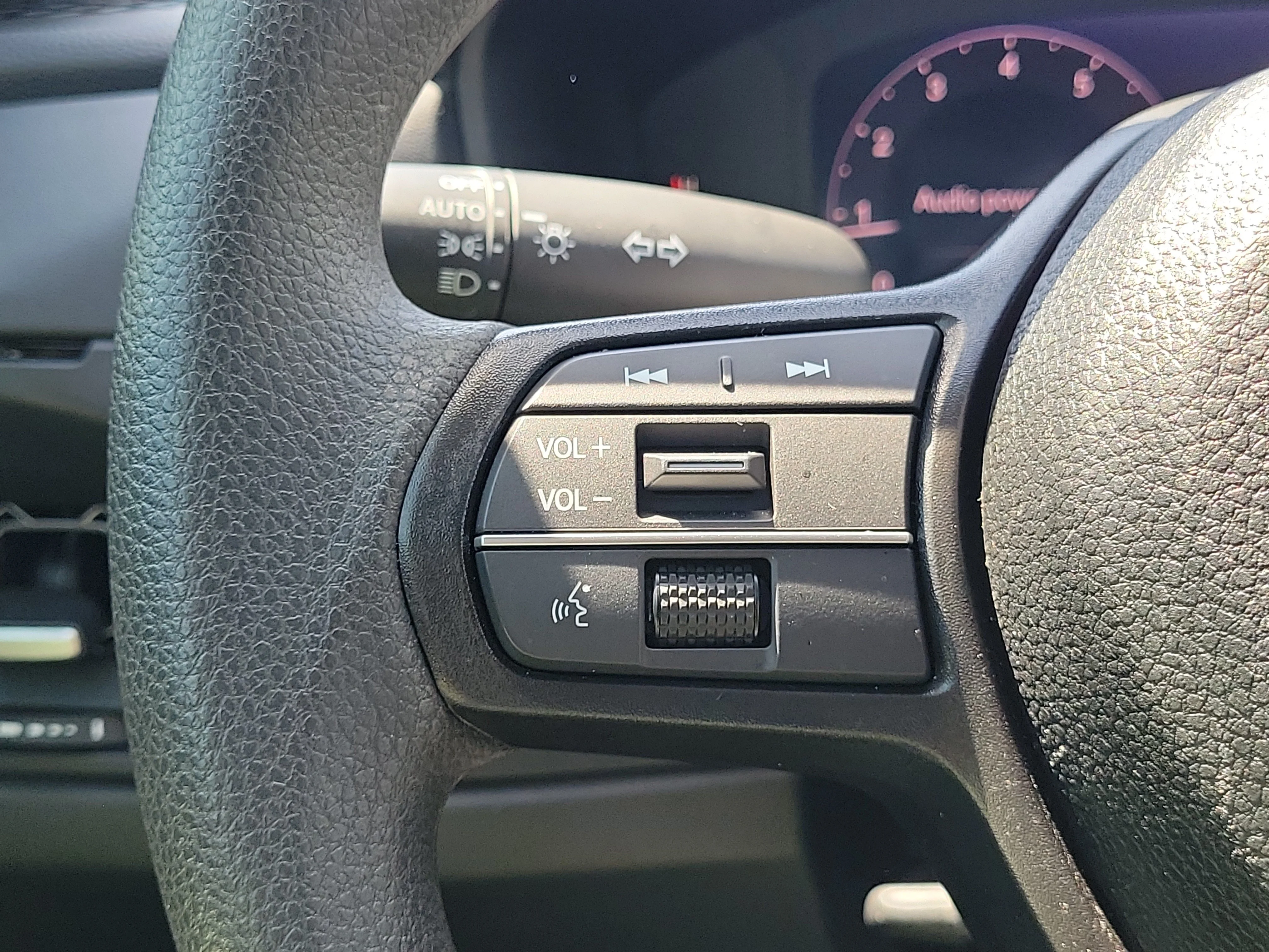 2025 Honda Accord SE - Photo 55