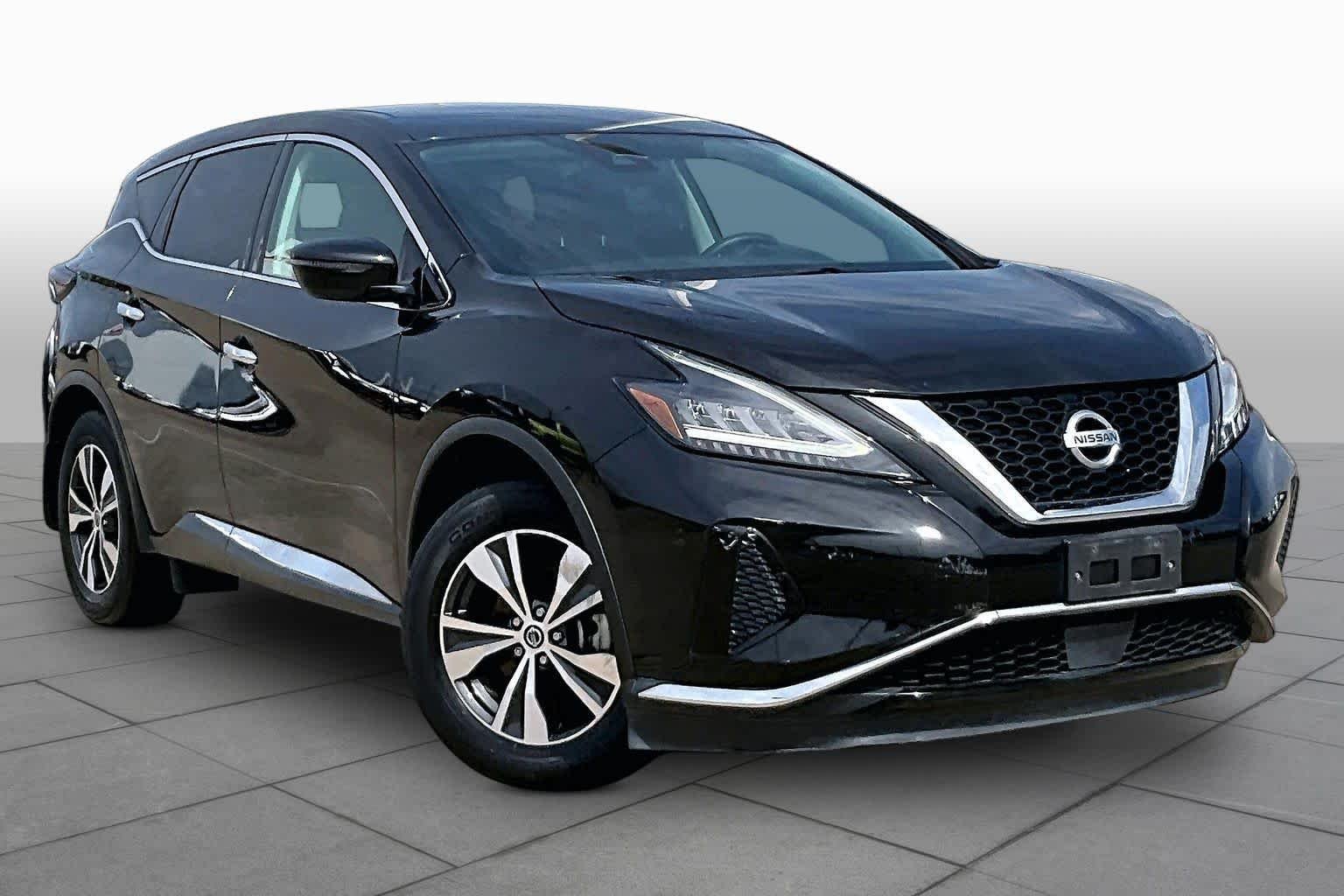 Used 2020 Super Black Metallic Nissan S image 3