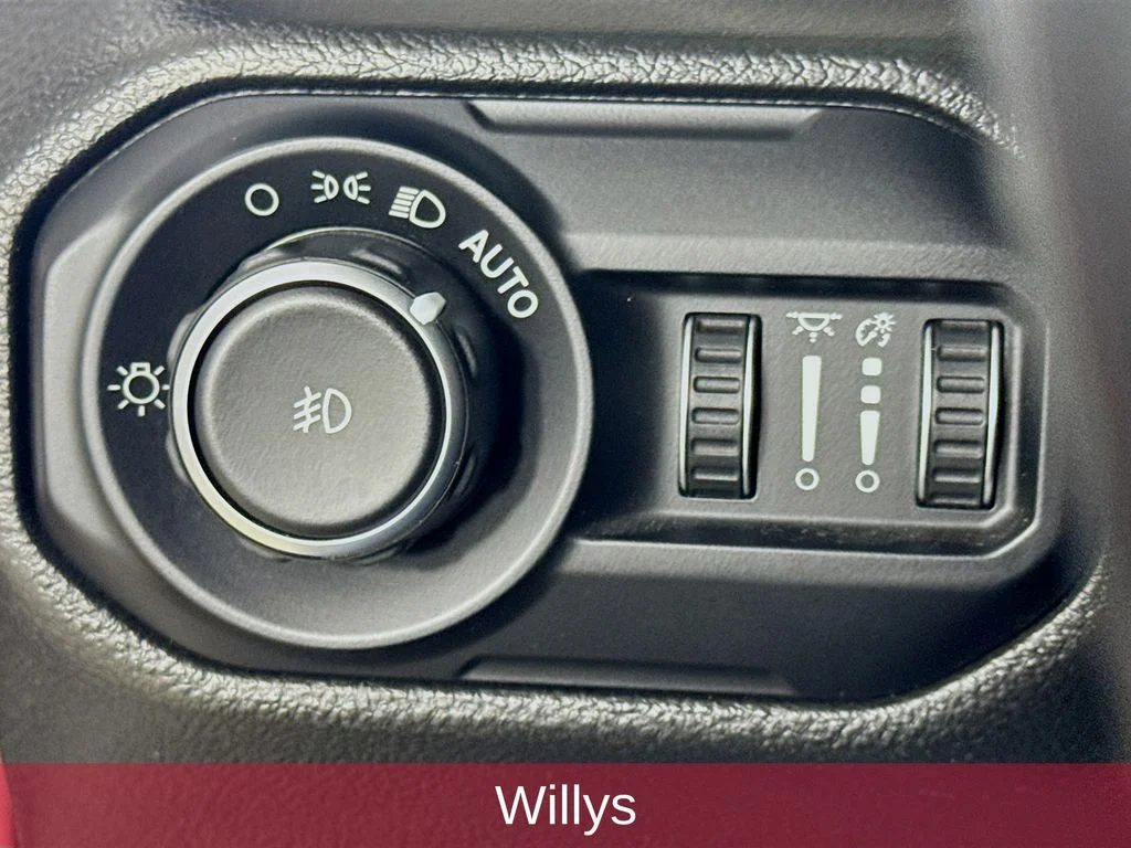 2021 Jeep Wrangler Unlimited Willys - Photo 14