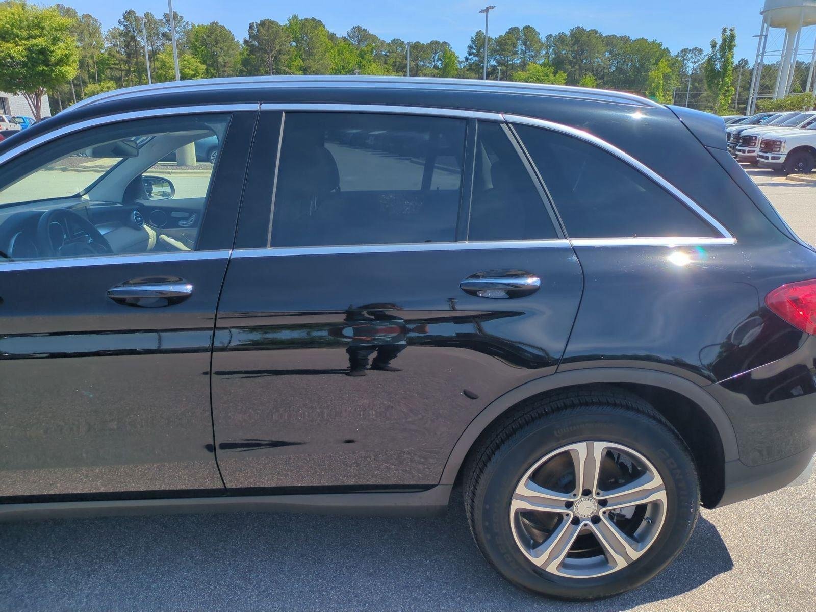 Used 2017 Black Mercedes-Benz GLC 300 image 33
