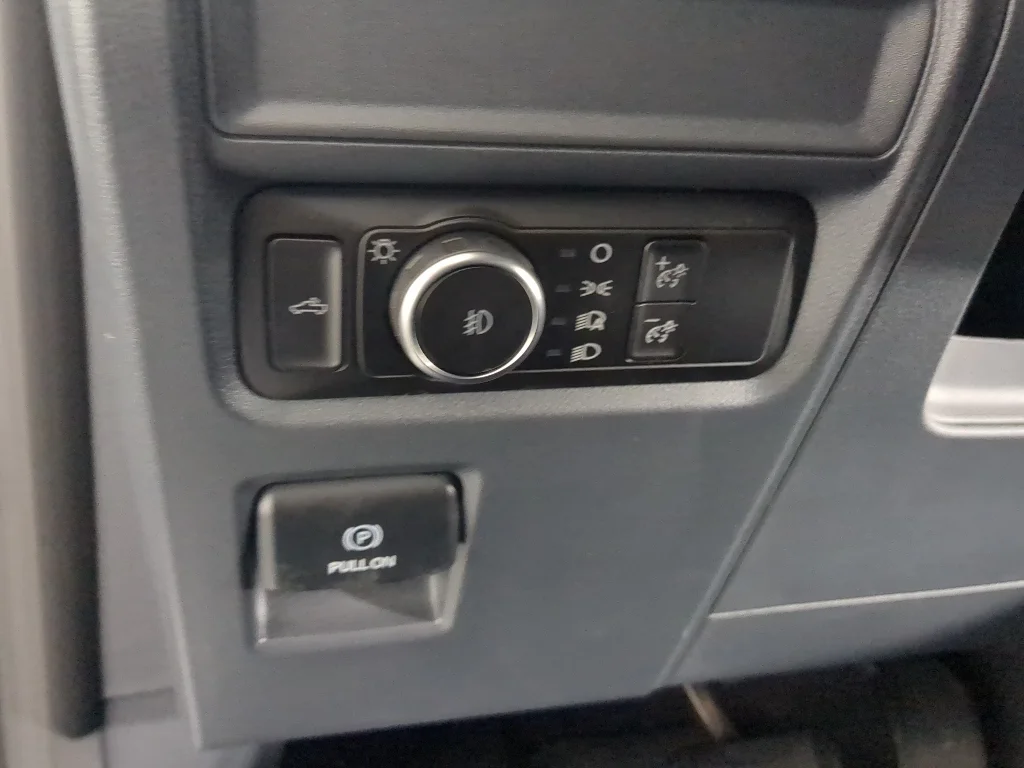 New 2026 Oxford White Ford STX® image 24