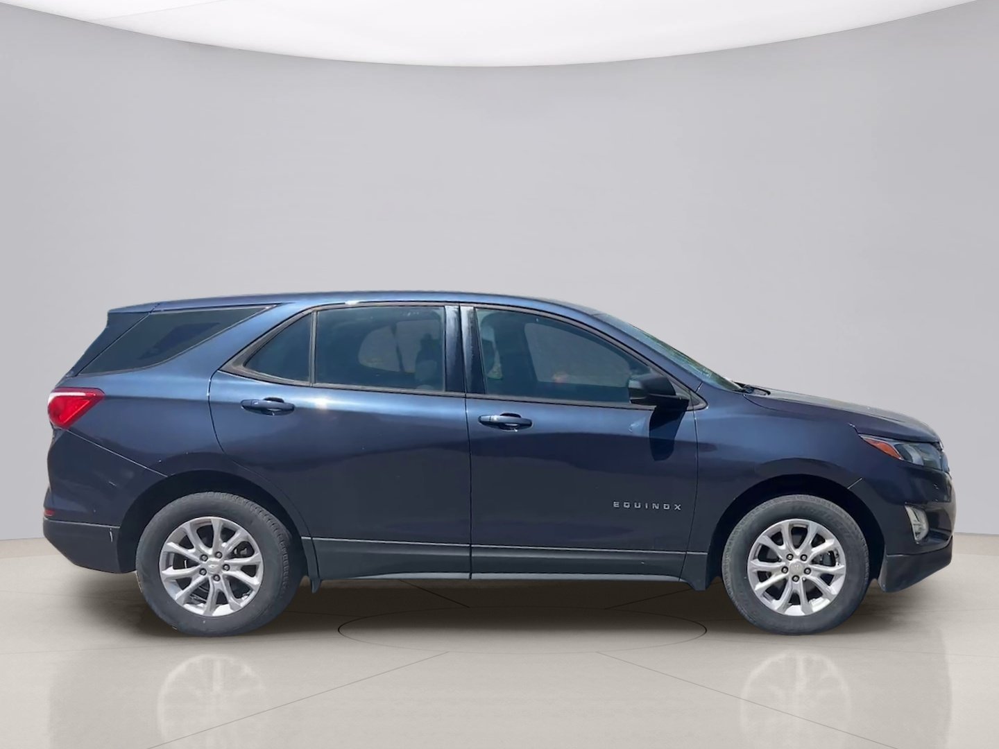 2018 Chevrolet Equinox LS - Photo 4