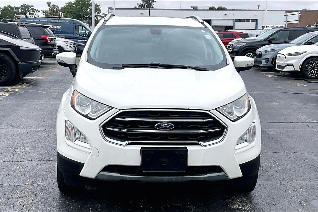 Used 2018 Diamond White Ford Titanium image 2