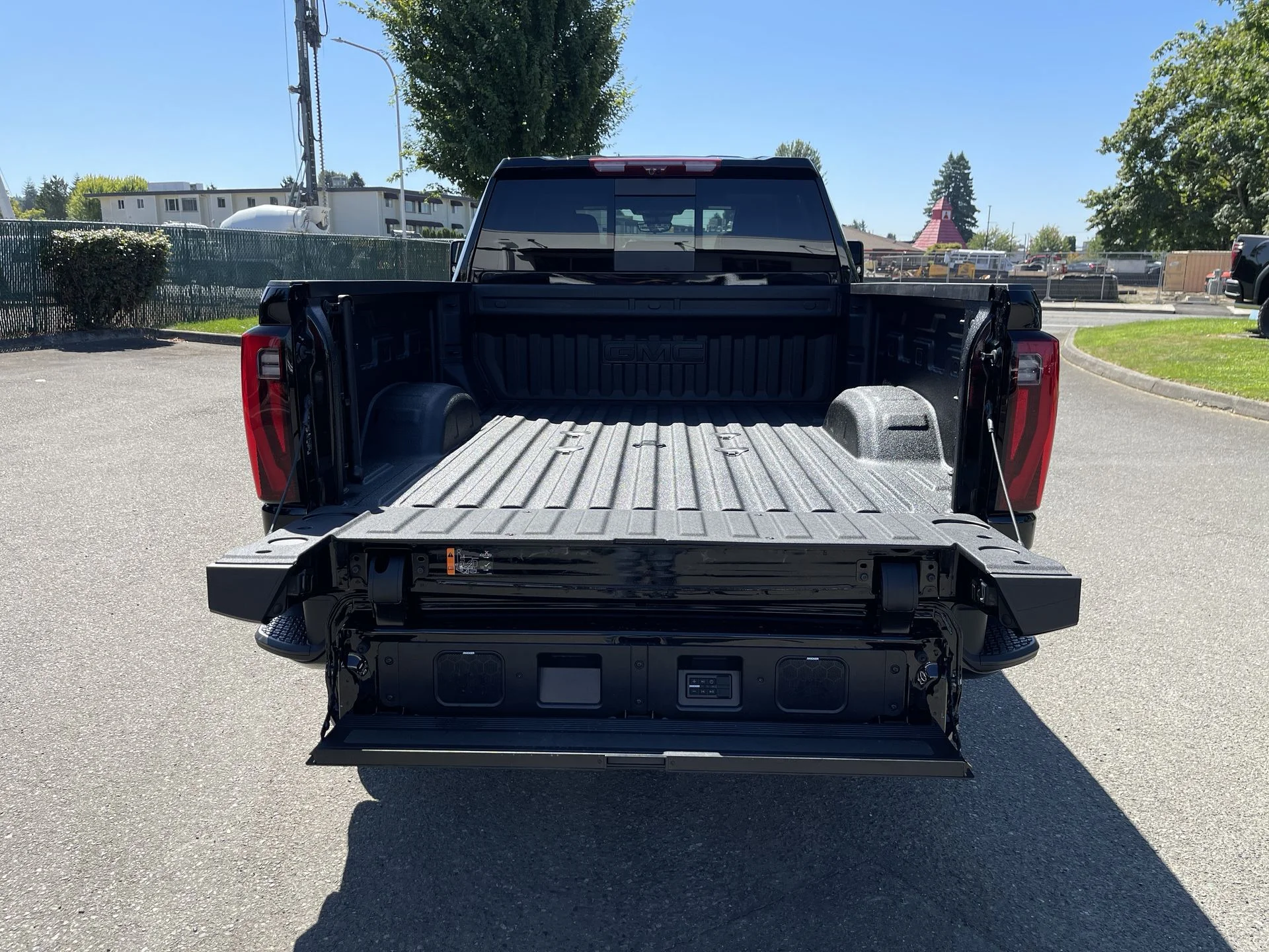 2025 GMC Sierra 3500HD Denali Ultimate - Photo 63