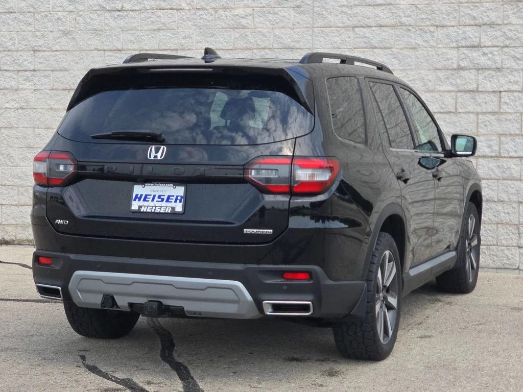 Used 2023  Honda Touring image 13