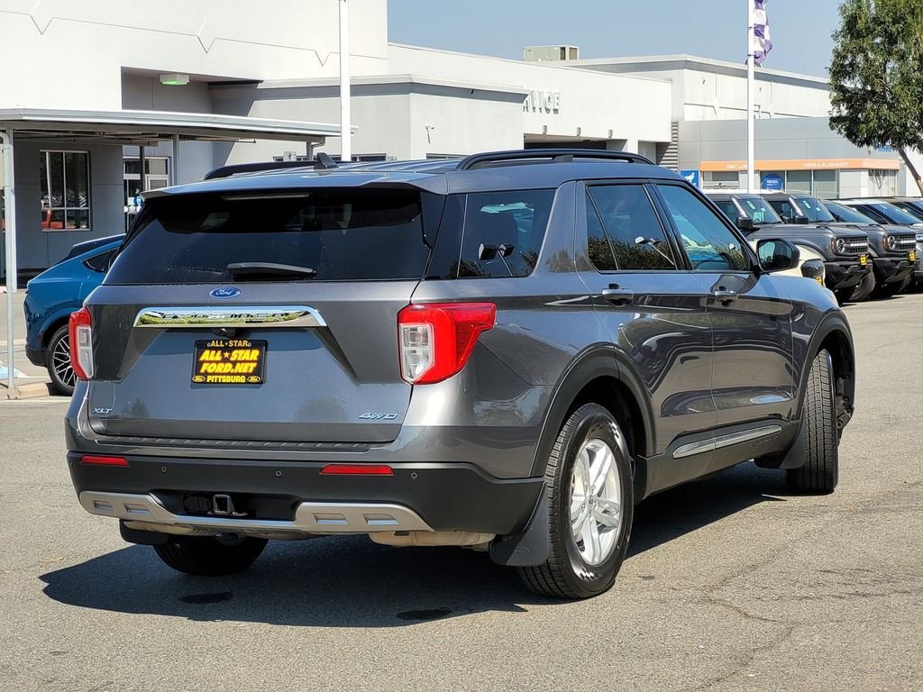 Certified Used 2022 Gray Metallic Ford XLT image 4