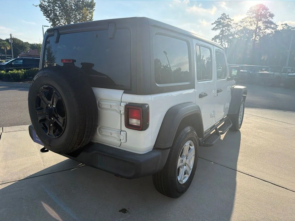 Certified Used 2020 Bright White Clearcoat Jeep Unlimited Sport S image 10
