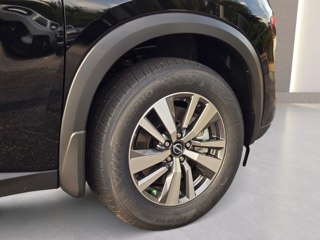 2026 Nissan Pathfinder SL - Photo 11