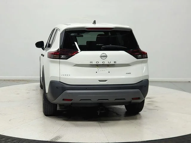 Used 2023 White Nissan S image 7