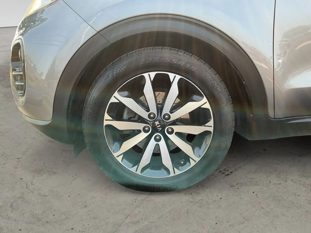 Used 2017 Silver Kia EX image 9