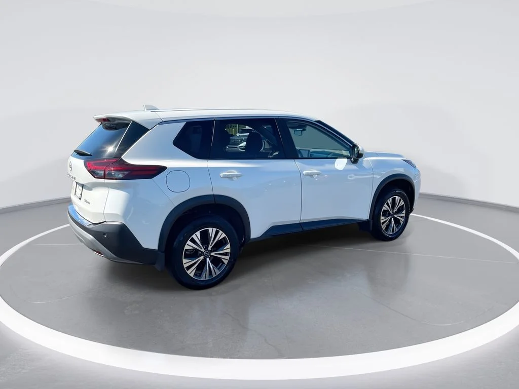 Used 2023 White Nissan SV image 8