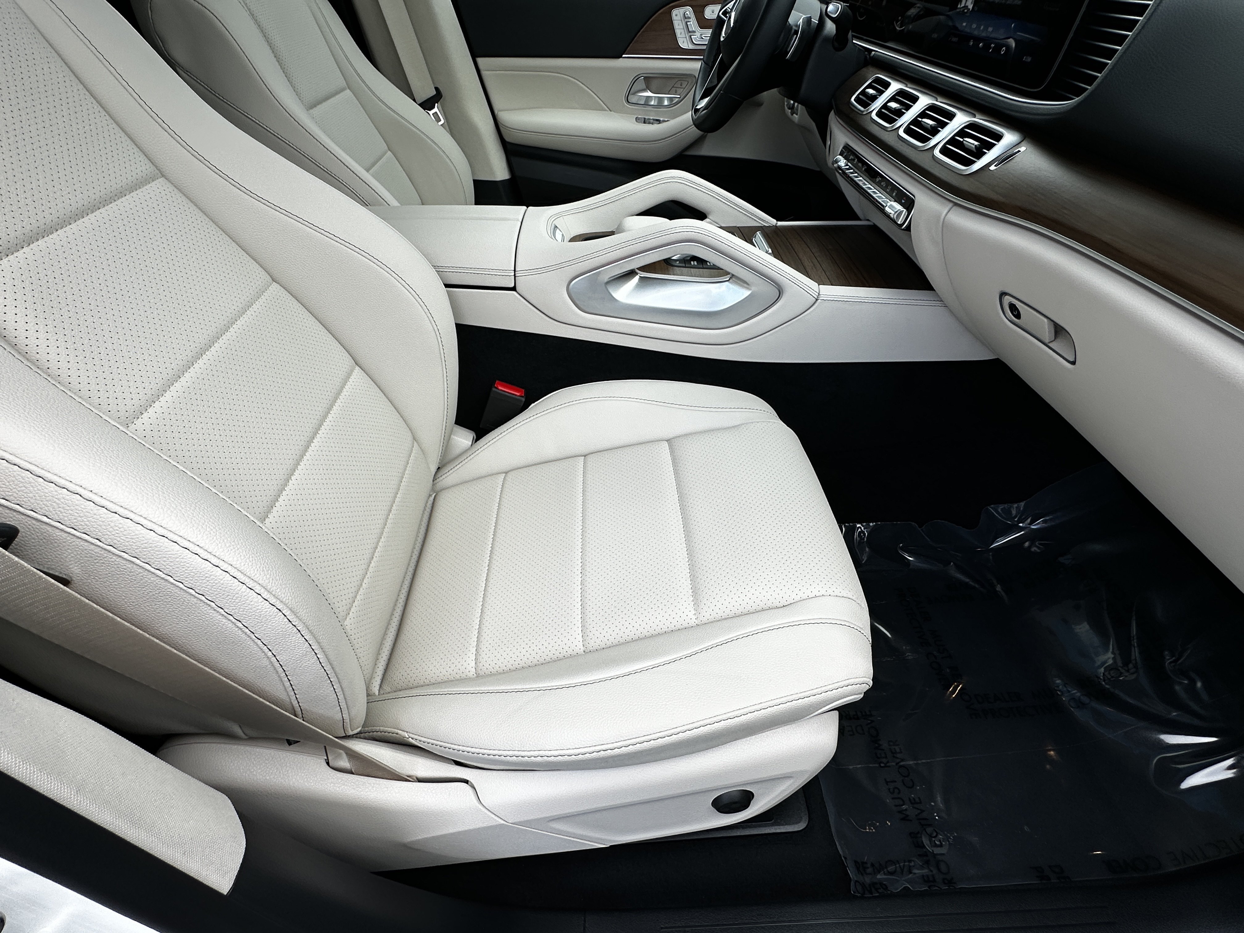 Certified Used 2026 White Mercedes-Benz GLE 450e image 15