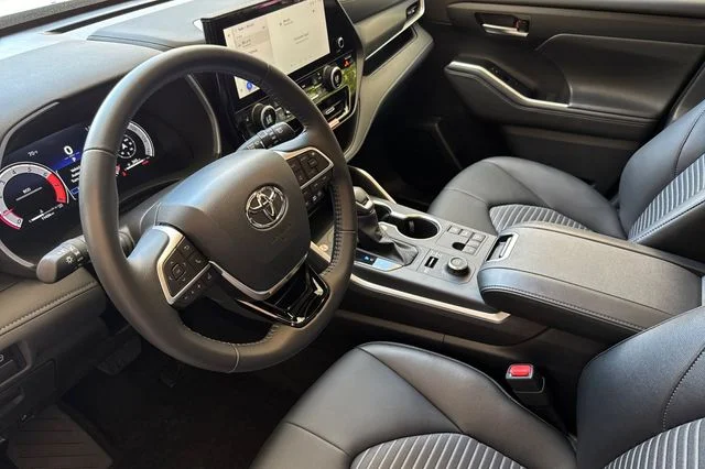 Certified Used 2026  Toyota XSE image 11