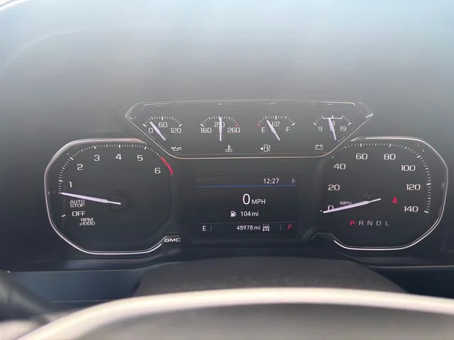 Used 2021 Gray GMC SLT image 7