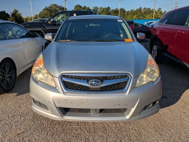 Used 2012 Silver Subaru 2.5i image 3