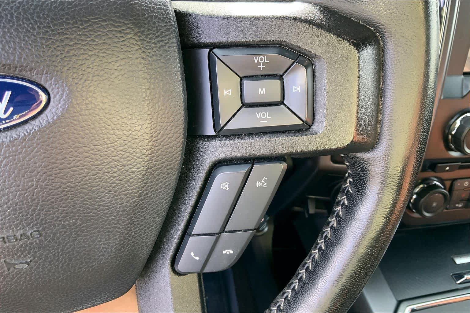 Used 2018 Magnetic Metallic Ford XLT image 23