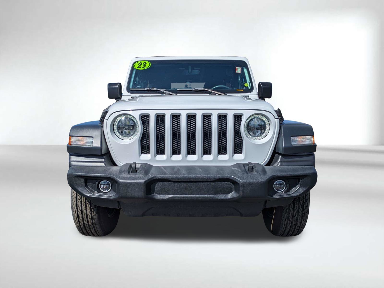 Used 2023 White Jeep Sport S image 9