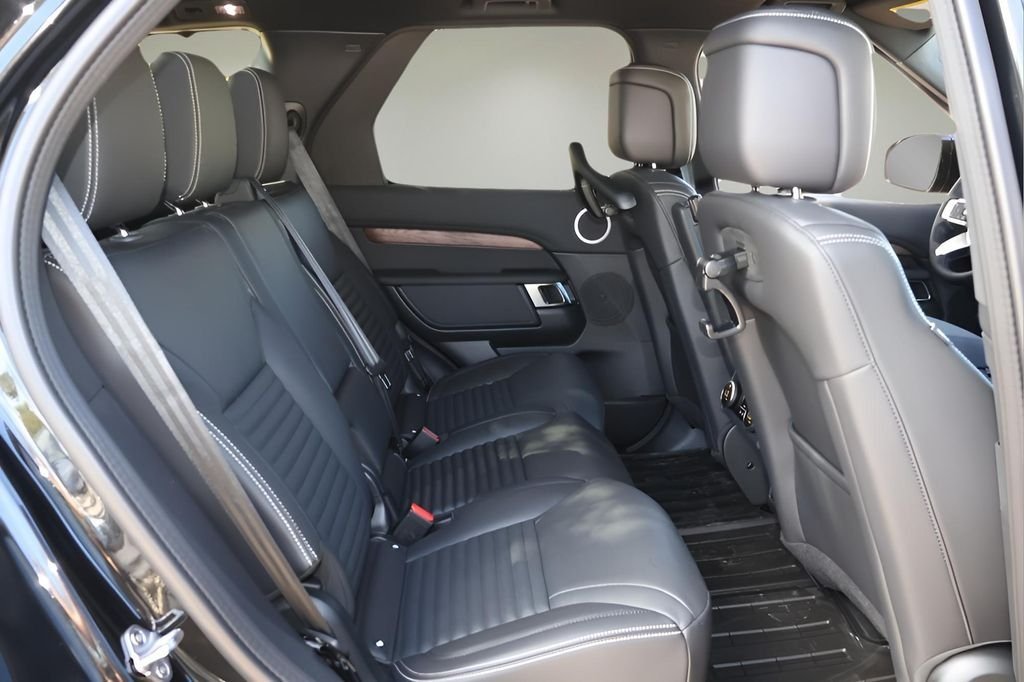2026 Land Rover Discovery S - Photo 19