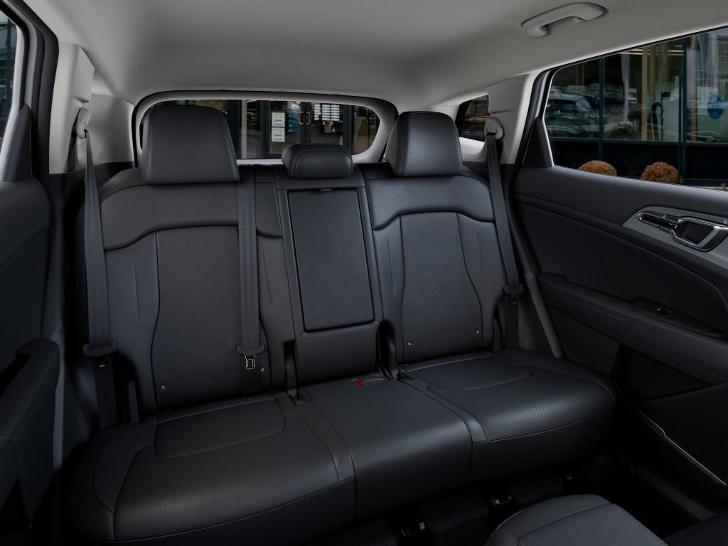 New 2027 Glacial White Pearl Kia EX image 16