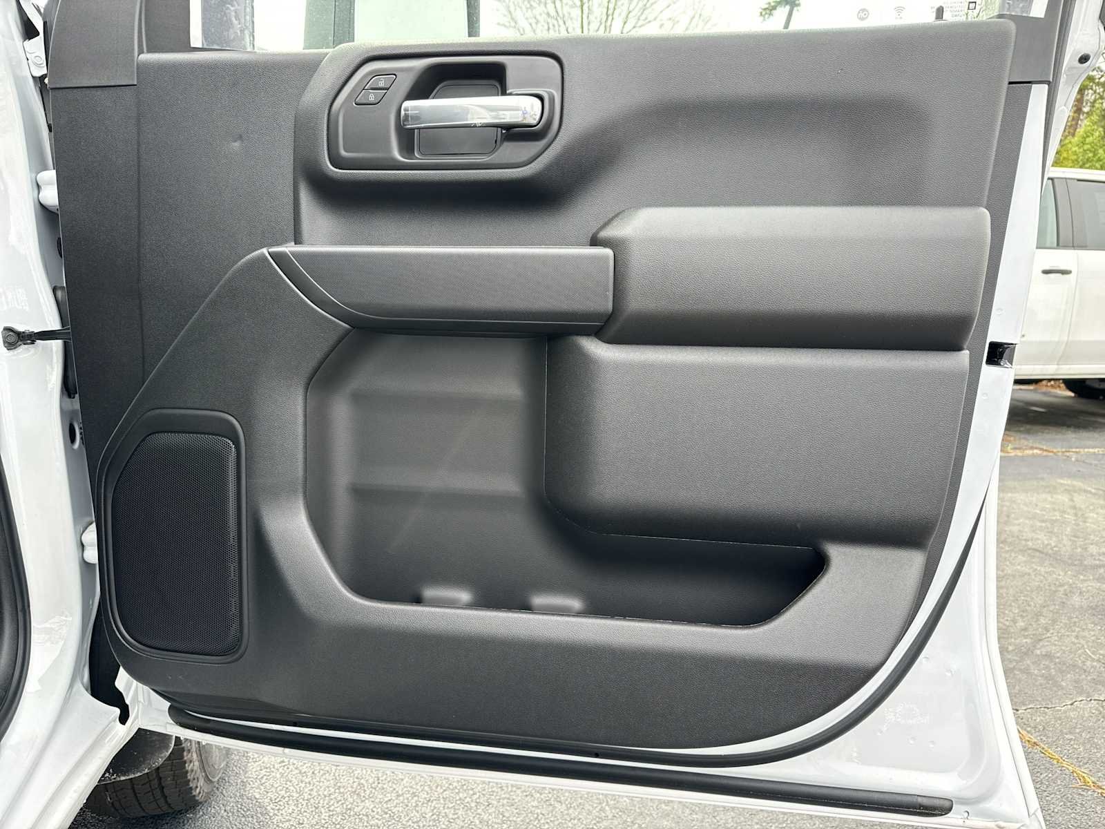 2025 GMC Sierra 3500HD Pro - Photo 13