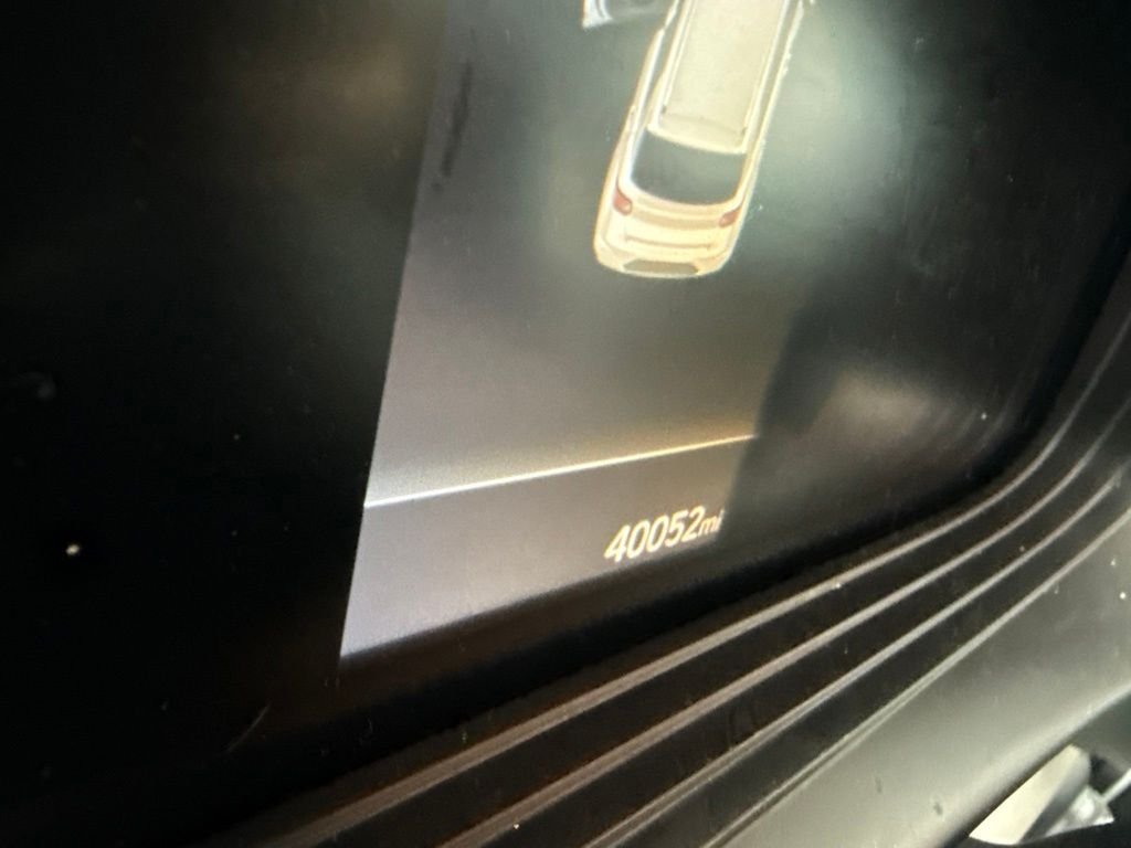 Used 2023 Silver Hyundai SEL image 2