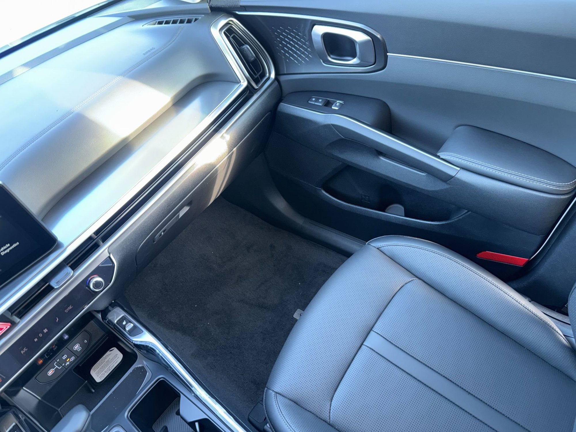 New 2026 Glacial White Pearl Kia S image 14
