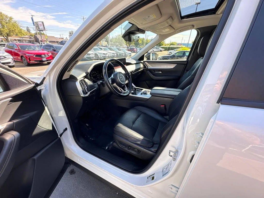 Used 2025 White Mazda 3.3 Turbo Preferred image 13