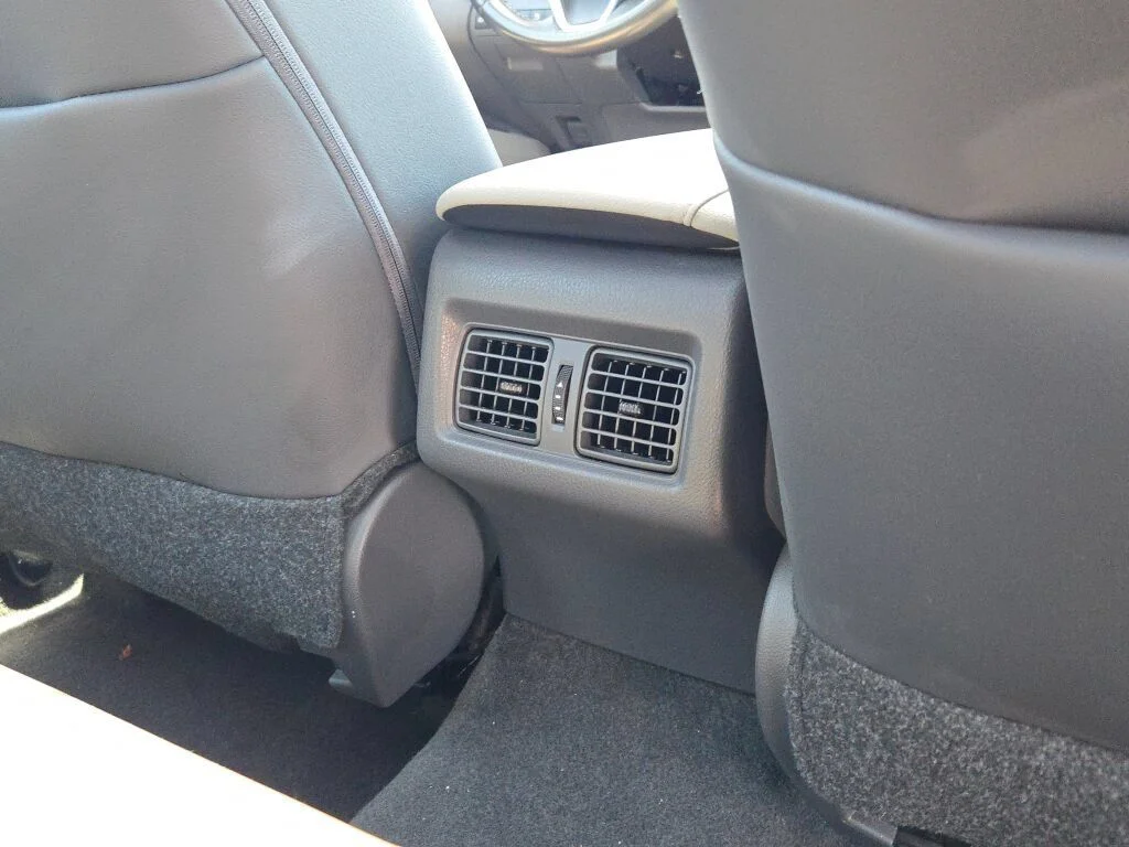Used 2020 Beige Toyota XLE image 11