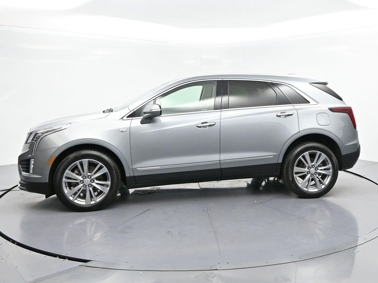 Used 2024 Argent Silver Metallic Cadillac Premium Luxury image 4