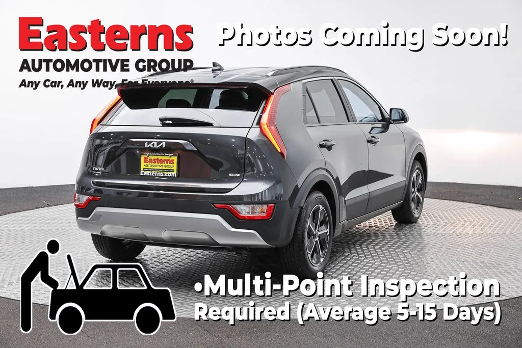 Used 2025 Gray Kia LX image 5