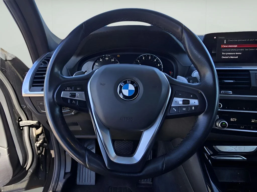 Used 2020 Jet Black BMW xDrive30i image 24