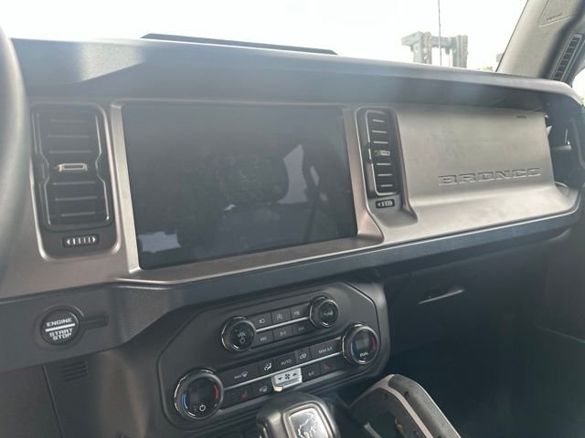 Used 2023 Silver Ford Outer Banks image 17