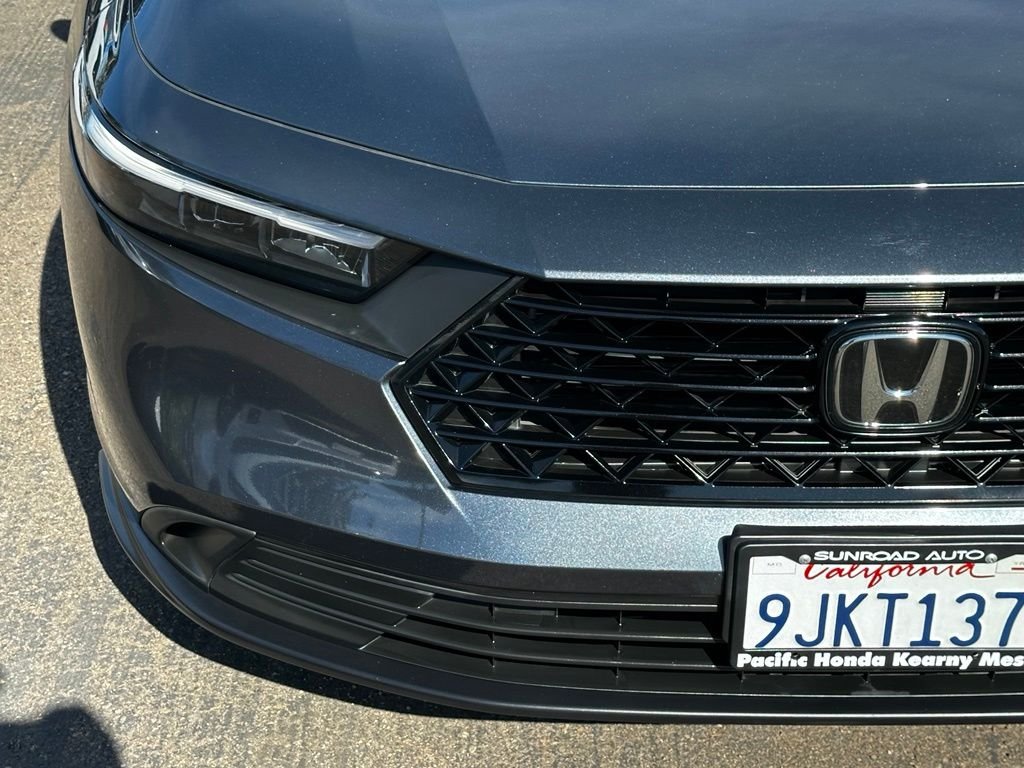 Used 2024  Honda LX image 4