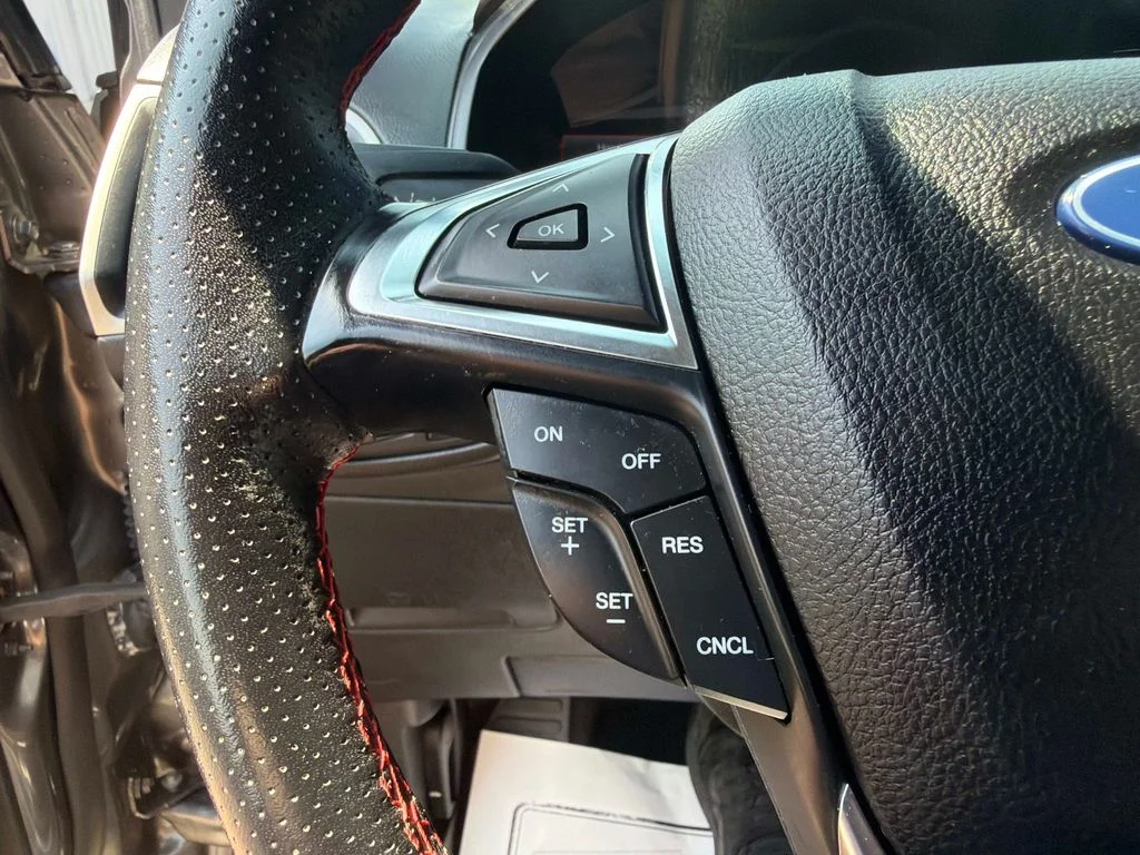 Used 2022 Gray Ford ST Line image 29