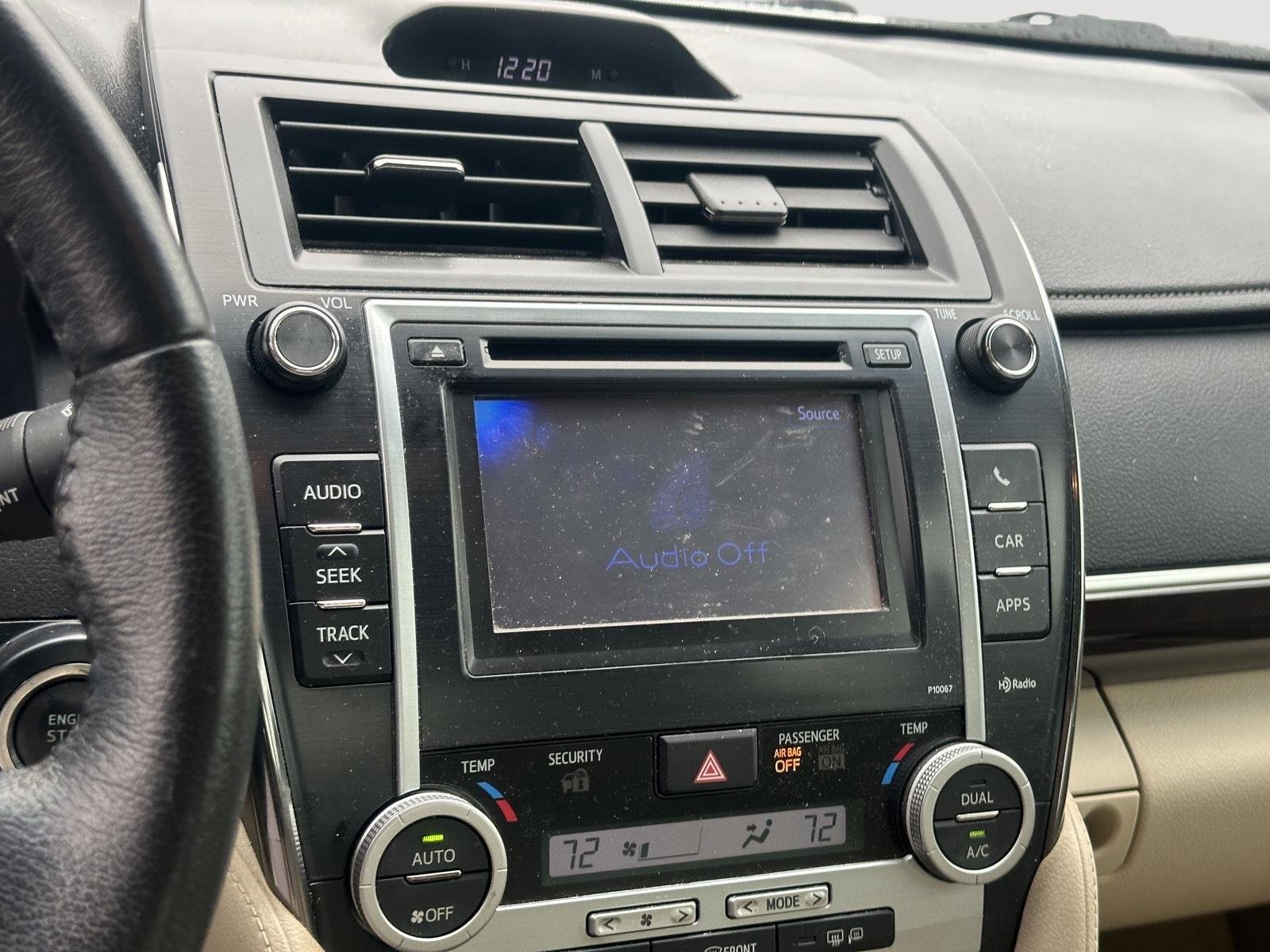 Used 2012 Super White Toyota XLE image 11
