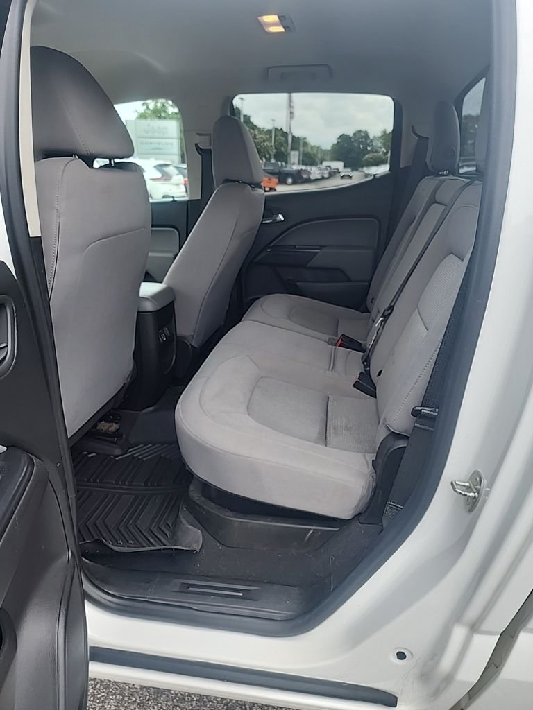 Used 2019 White Chevrolet LT image 3