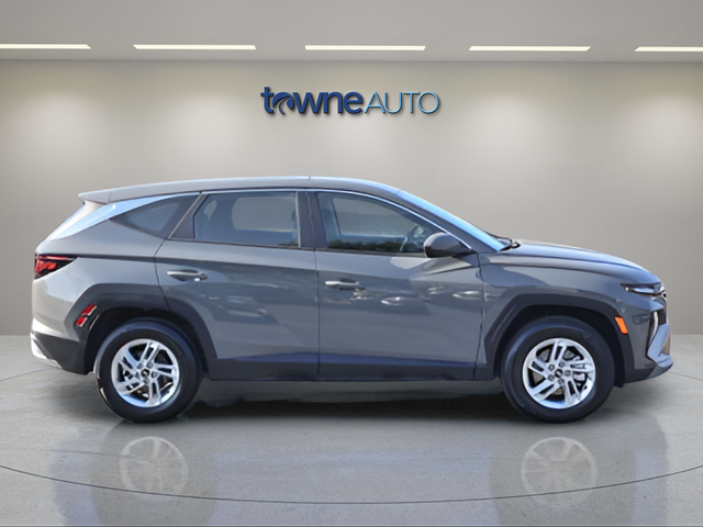 Used 2026 Gray Hyundai SE image 6