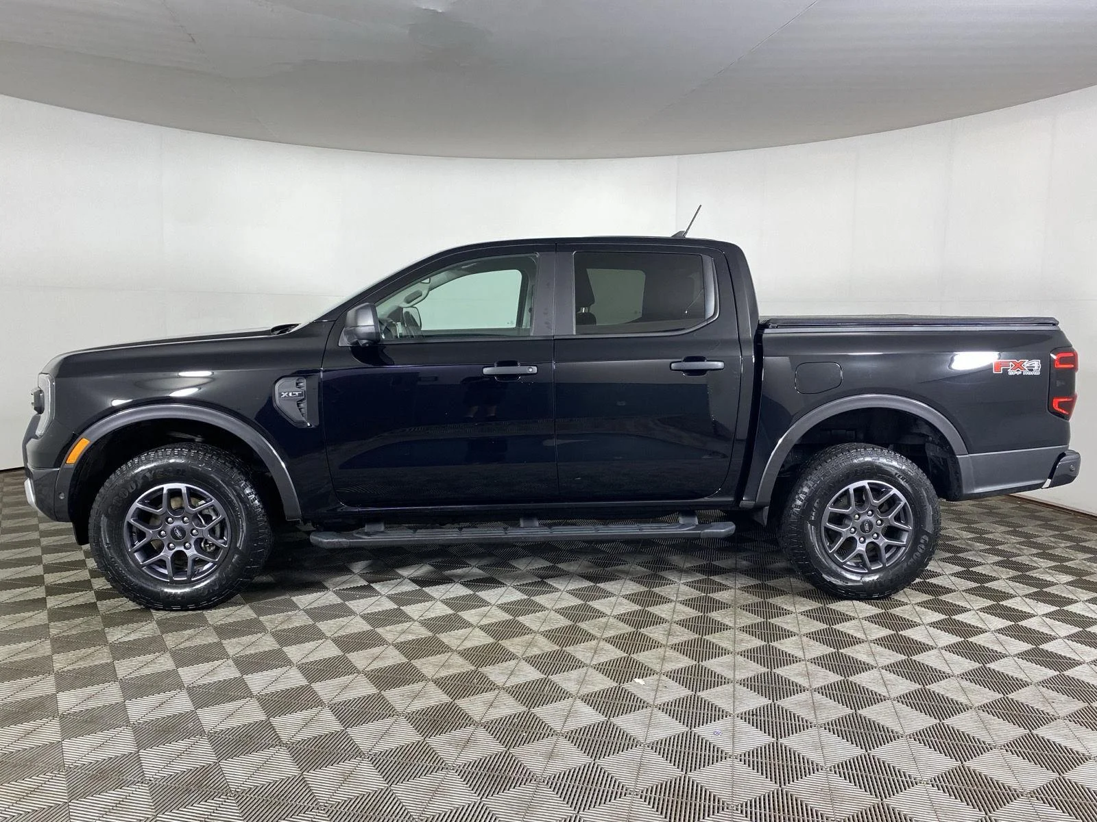 Used 2024 Shadow Black Ford XLT image 4