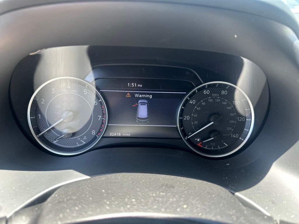 Used 2022 Silver Nissan SL image 2