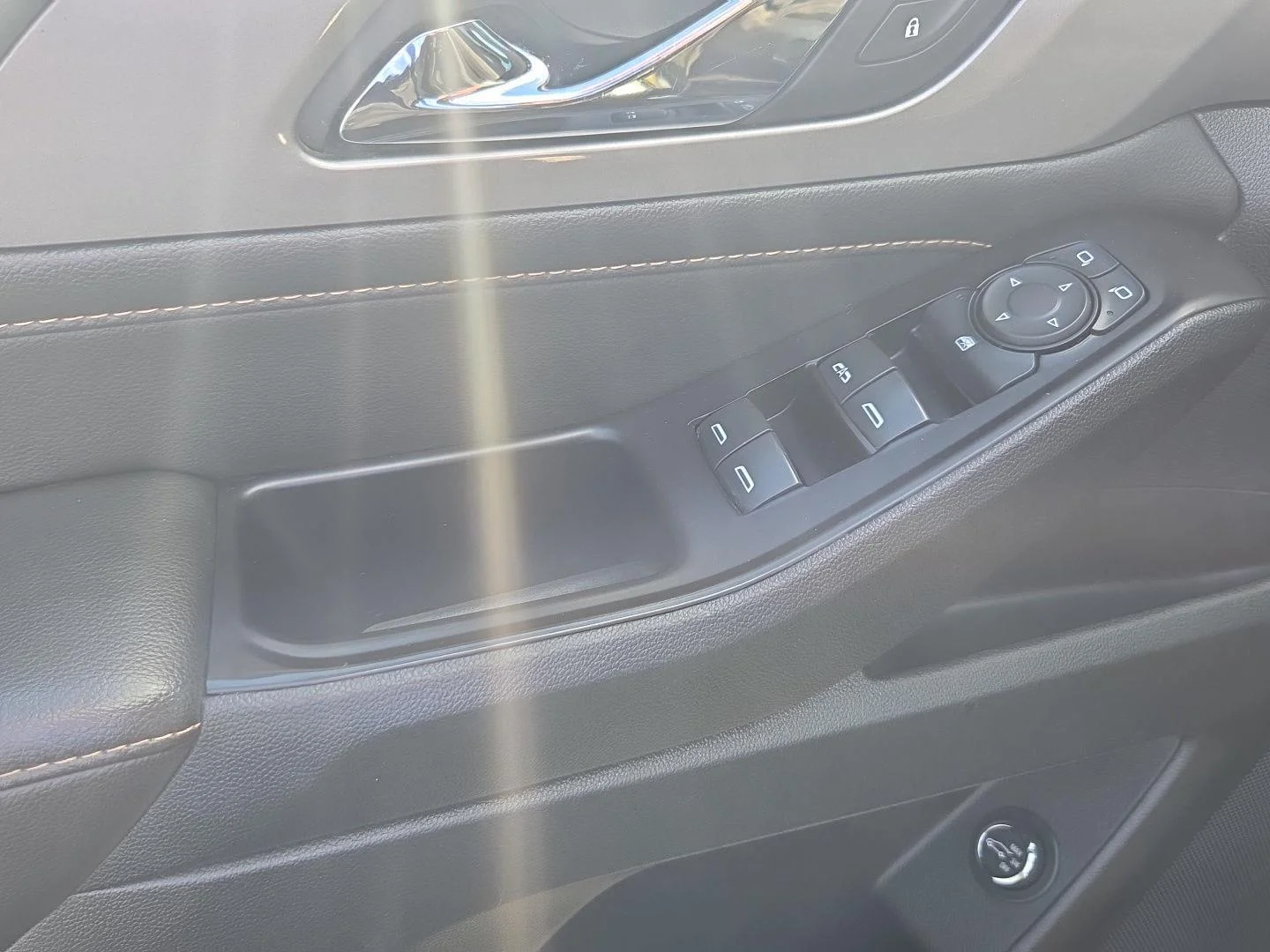 Used 2020 Mosaic Black Metallic Chevrolet LT Cloth image 10