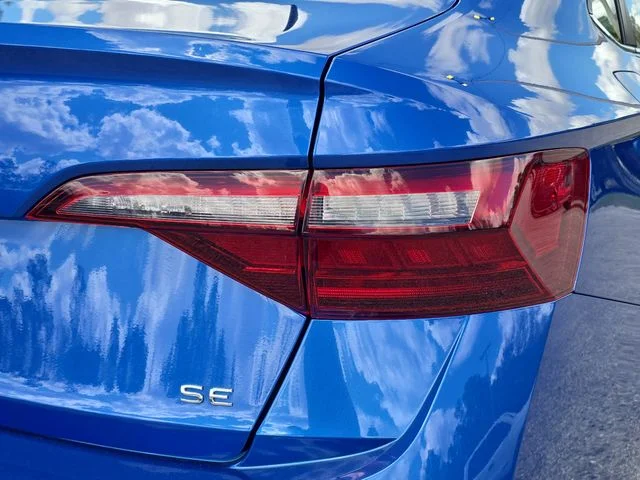 2024 Volkswagen Jetta SE - Photo 8