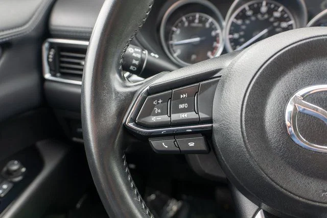 Used 2020 Black Mazda Touring image 25