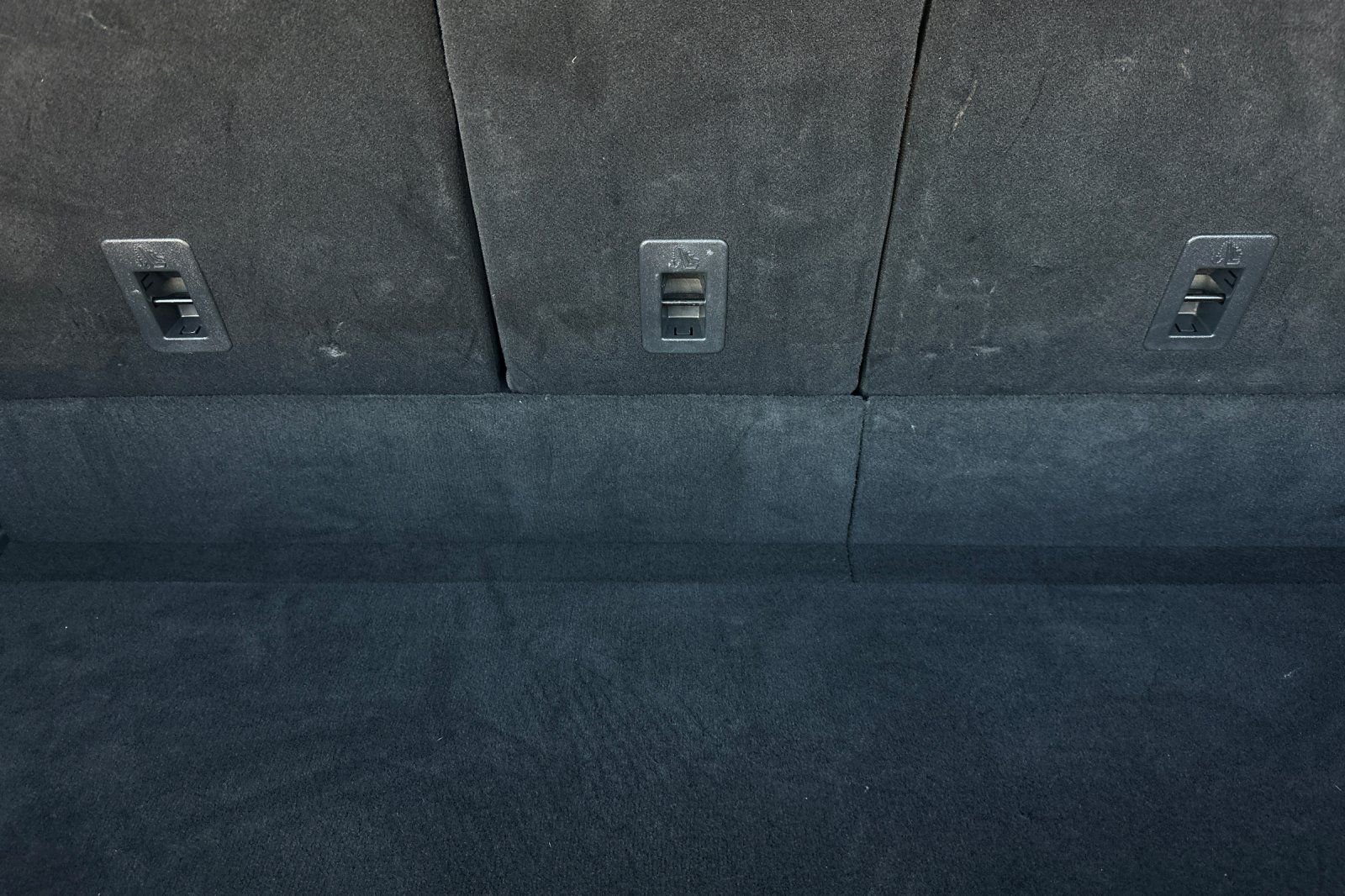 Used 2025 Gray Ford Tremor image 18